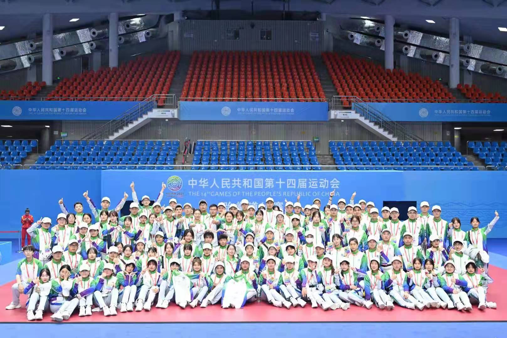 汉职院志愿者风采2 (1).jpg